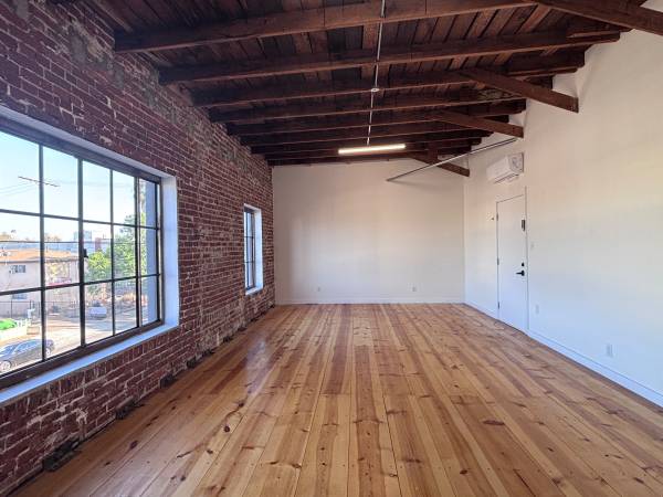 Creative Studio/ Office-OpenFloorPlan, Natural Light, HVAC 1