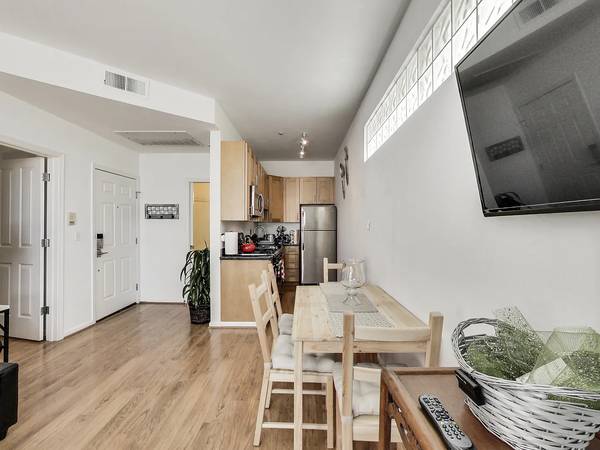 $940 / 1br - Ubicado convenientemente en la hermosa colina Telegraph, ¡1 habitación! (San Francisco)63657541875587124