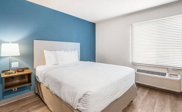 $1,904 / 1br - Call Today for Exclusive Monthly Specials - No Lease, No Deposit! (5001 W 79th Street, Burbank, IL)63959878453379122