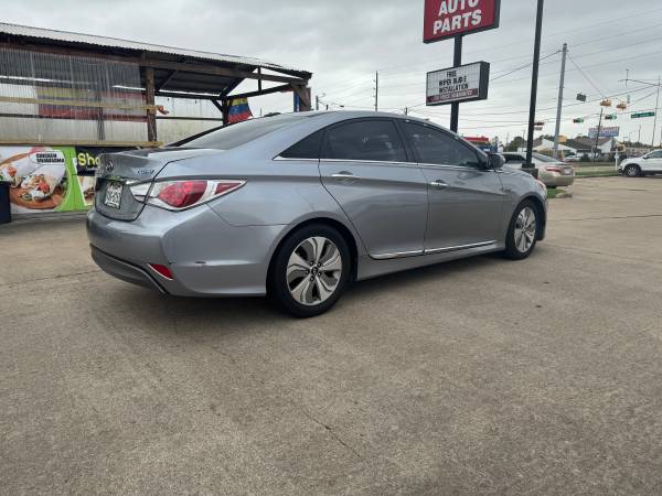 2014 Hyundai Sonata Hybrid Limited Edition estado impecable - $6,00063617101704195123