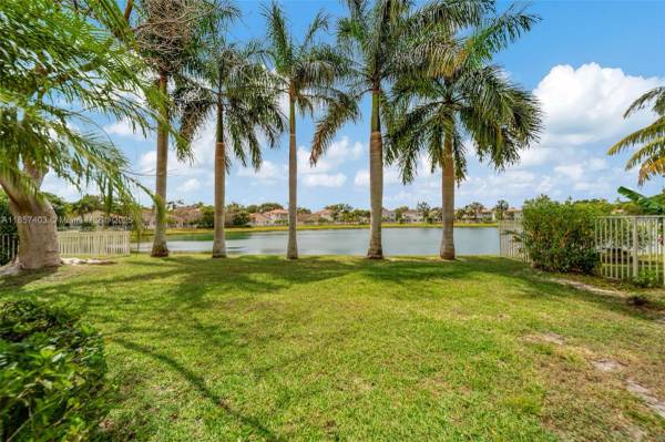 $4,100 / 4br - House for rent 4/2 (Pembroke Pines)63825132673155123