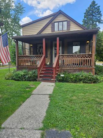 $325,000 / 4br - Home for sale with income property (Lancaster)63925201937282123