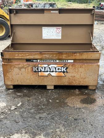 Knaack model 60 jobmaster chest 1