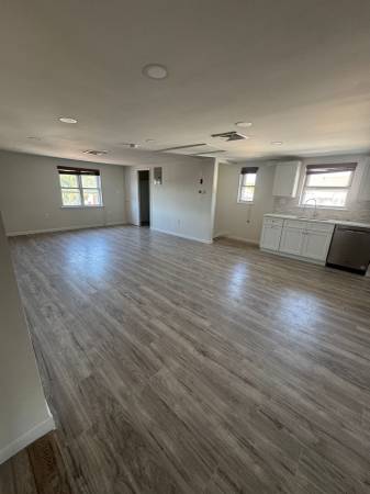$3,550 / 3br - Apartment (whitestone)64033457119491123