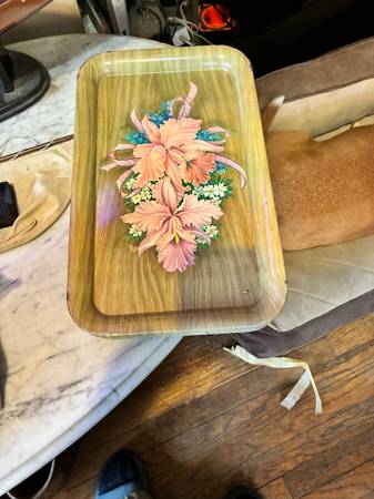 Vintage Tin Litho Faux Bois Floral Tray -8 total. Price per Tray 1