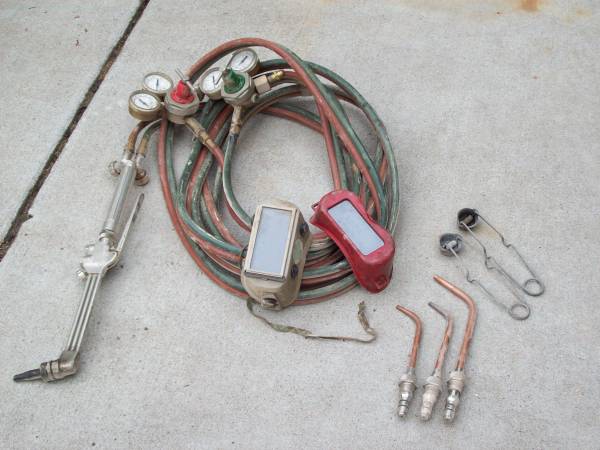 OxyAcetelineTorch - professional quality torch and gauges 1