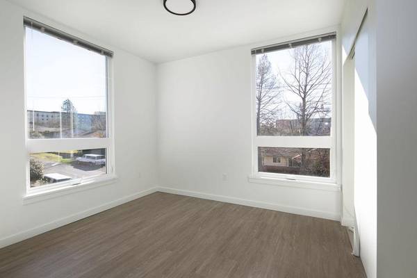 $1,614 / 2br - 803ft2 - Bicycle Storage, Tall Ceilings, BBQ/Picnic Area, TV/Conference Room (Tigard)63672512374019124