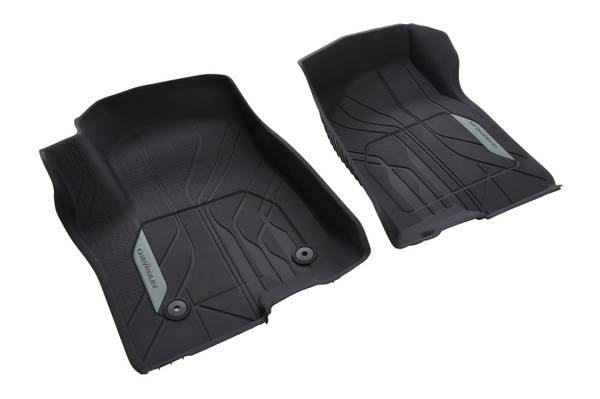 2025 Silverado Front Floor Mats with console 1