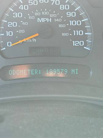 2004 Chevy Avalanche - $4,500 (san jose norte)63613260542593122