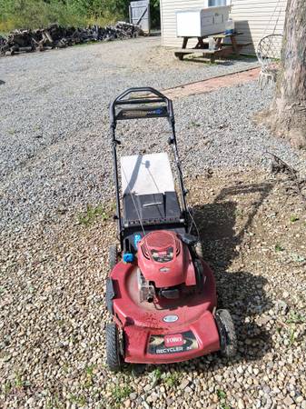 Toro self  propelled push mower 1