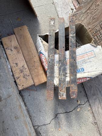 Metal form stakes 18” 1