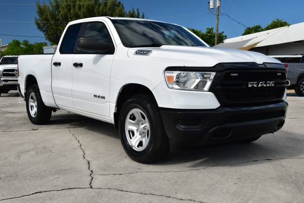 ** 2022 RAM 1500 ** QUADCAB ** CLEAN TITLE ** 1 OWNER ** 68K MILES ** 1