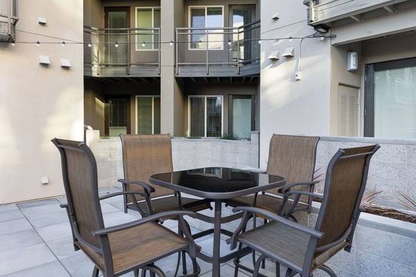 $1,800 / 504ft2 - CALL TODAY FOR A TOUR AND ASK ABOUT OUR NEW SPECIALS! ST ANTON APTS! (santa clara)64055519813762122