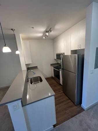 $1,965 / 1 dormitorio - 694 pies² - ¡Actúa ahora y obtén 2 meses gratis! - ¡Apartamento recién renovado! (Downtown Tacoma)63786613733505121