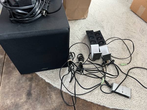 Creative Labs Speaker Set for computer 1