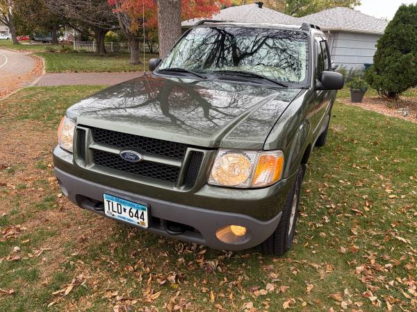 2003 Ford Explorer Sport Trac XLT 4WD 1