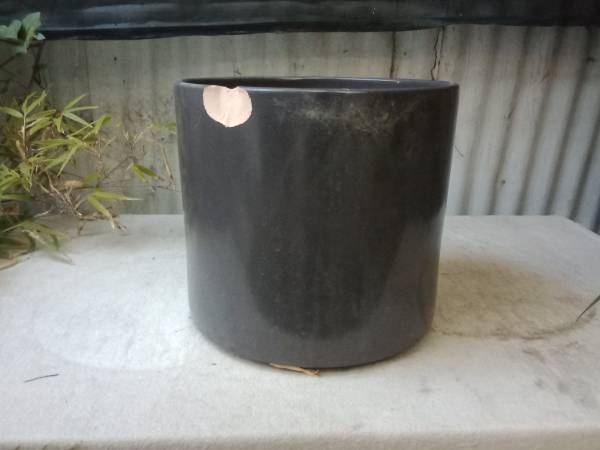 Medium Brown glazed cylinder Gainey potter/planner 1