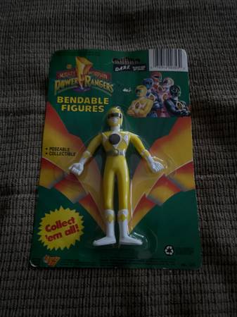New in pkg 1994 power rangers bendable figure yellow 1