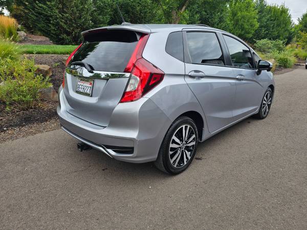 Honda Fit EX 2018 - ¡SOLO 23,000 millas y preparado para remolque plano! - $19,00063470770329473123
