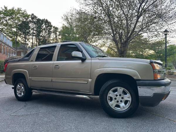 2005 Chevrolet Avalanche 1500 2WD - $5,750 (Roswell, GA)63612700796291124