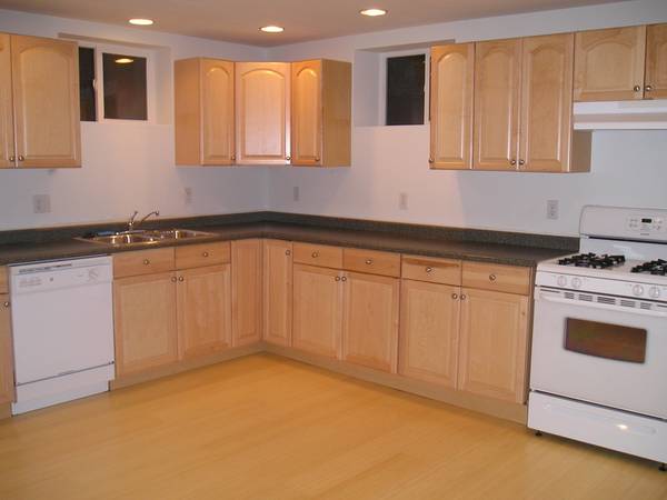 $2,595 / 2br - 1100ft2 - Apartamento recién renovado de 2 habs/1 baño en fabulosa casa Craftsman (U District/Green Lake)63808059015809120