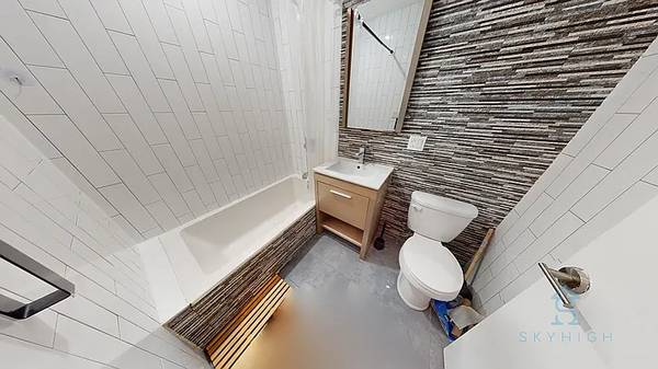 $3,895 / 3br - 3 Bed 1.5 Bath Duplex + Private Backyard (Bedstuy)63788457104769124