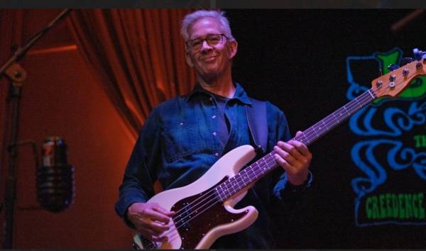 Bass player looking for working band !! (Bel Air)64289906473219120