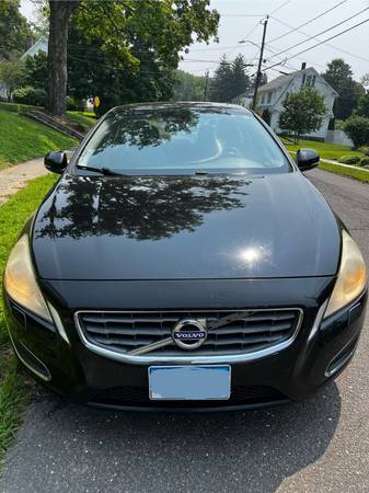2013 Volvo S60 T5 Sedan 4D - $3,500 (Naugatuck)63470783902209122
