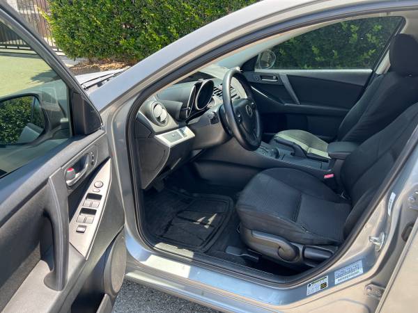 ******* 2013 Mazda 3 sport edition de familia ******* - $4,500 (El monte)63624504289155124