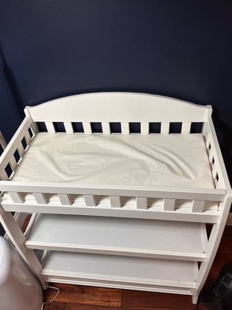 Baby changing table 1