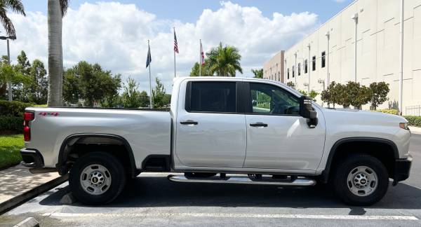 2020 Chevrolet Silverado 2500 HD - Photo 2