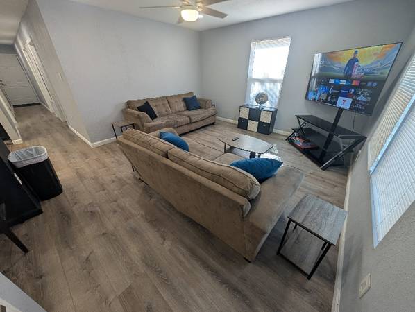 $3200.00 / 4br - 1345ft2 - Spacious Newly Remodeled 4 Bed 2 Bath63622616243843122
