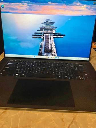 Dell Gaming Laptop i7-12700H 1