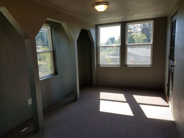 $900 / 2br - Country Rooms for Rent in Arlington (Arlington)63659728939265122