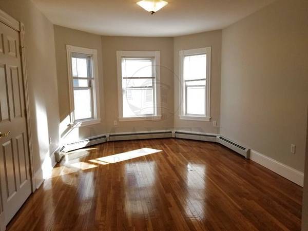$2,540 / 2br - 10/1! ¡Excelente 2H! ¡Arlington Heights! Cocina moderna! Lavandería! Terraza! Mascotas negociables! (Arlington Heights)63856339041921121
