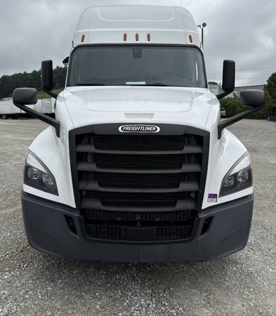 CDL A Drivers - $2200-$2500 Per Week - Dry Van No-Touch Freight 1