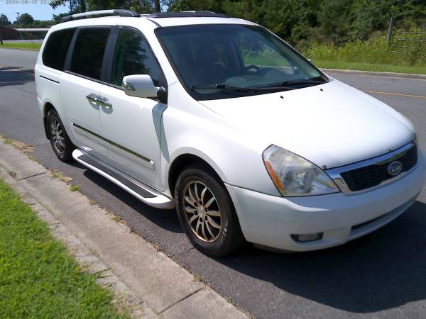 2012 KIA SEDONA EX, EDICIÓN DE LUJO ¡VAN SÚPER NICE! - $5,995 (Rock Hill)63617434465409123