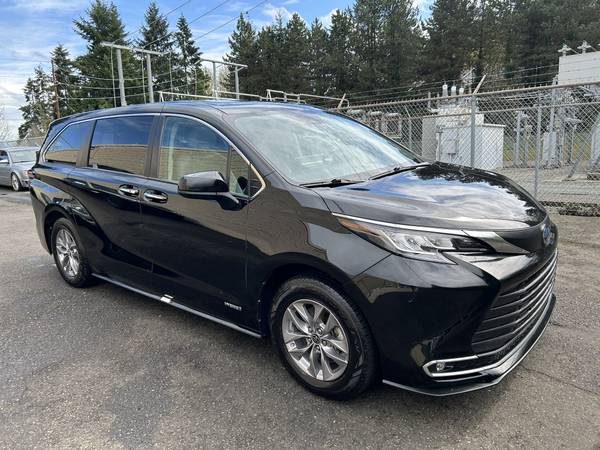 2021 Toyota Sienna XLE AWD Híbrido --1 dueño, título limpio, cuero-- - $35,950 (kirkland)63613934833793122