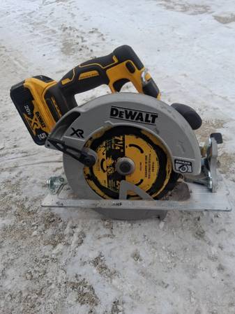 Dewalt 7.25 Circular Saw 1