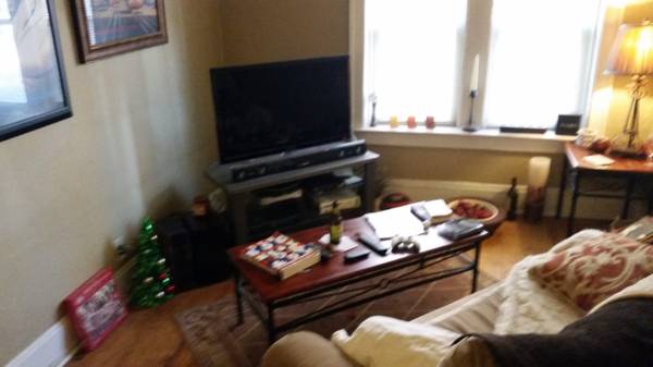 $995 / 1br - Suite encantadora con entrada privada en Coventry Village cerca de hospitales (Cleveland Hts cerca de Case Western Univ y hospitales)63860363364865124
