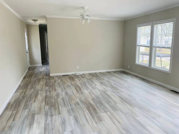 $1,489 / 3br - 1152ft2 - Enter into a world of comfort: 3 BR, 2 BA, 1152 Sq Ft! (Gainesville)63823034289283120