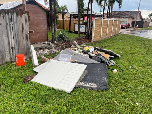 🚛 JUNK REMOVAL & HAULING – FAST, AFFORDABLE & RELIABLE 1