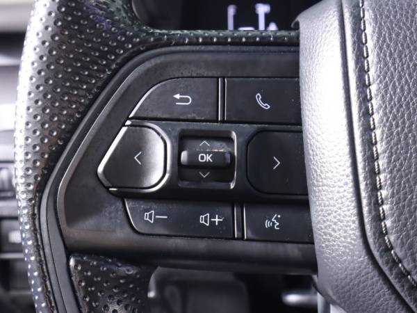 2025 Toyota Tacoma 4WD SR5 - Photo 12