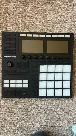 Native Instruments Maschine MKIII (Black) 1