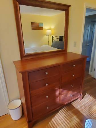 Thomasville Bureau with mirror 1