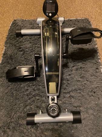 Like New Desk Cycle 2 Leg Exerciser 1