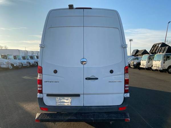 2014 Mercedes Sprinter 2500 4CYL - Photo 8