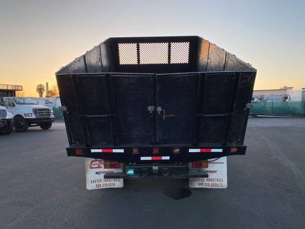 2017 Isuzu NPR HD - Photo 6