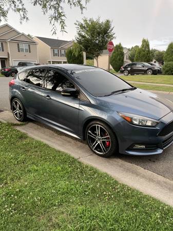 2018 Ford Focus ST - $13,000 (Gastonia)63613447513987123