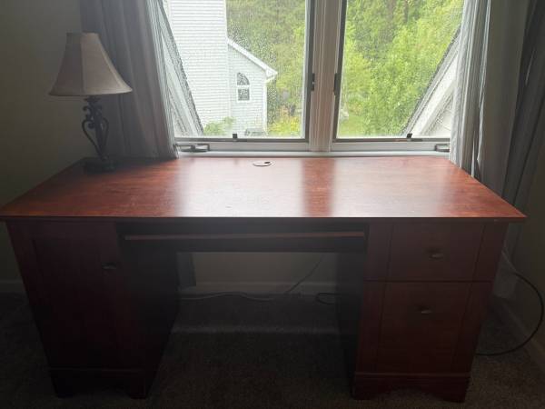 Desk 1 1